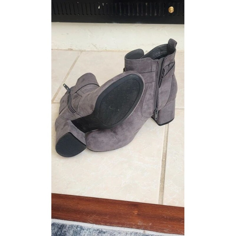 Kelly & Katie Thelima Women's 6.5 Gray Suede-Look Block Heel Ankle Boots Booties